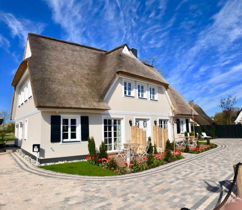 Traumhaus Unter Reet Apartment Zingst Bagian luar foto